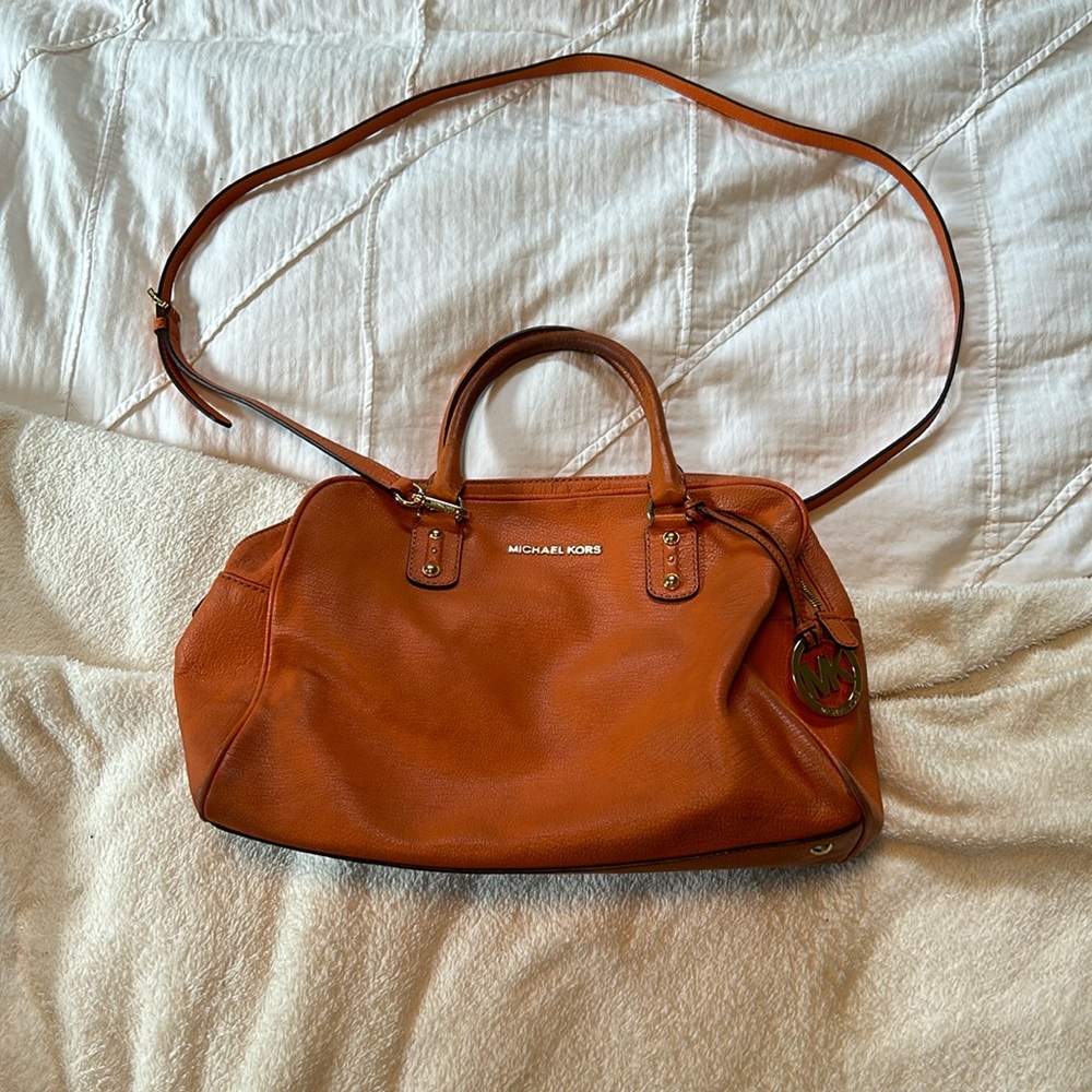 Michael Kors Orange Leather Large Womens Tote Bag Cross Body Gold accents NICE